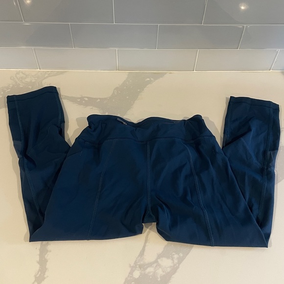 Lululemon Cropped Leggings - Picture 2 of 3